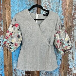 RD & Koko Blouse Women's Size XS Coastal Boho Floral Embroidered Striped Top